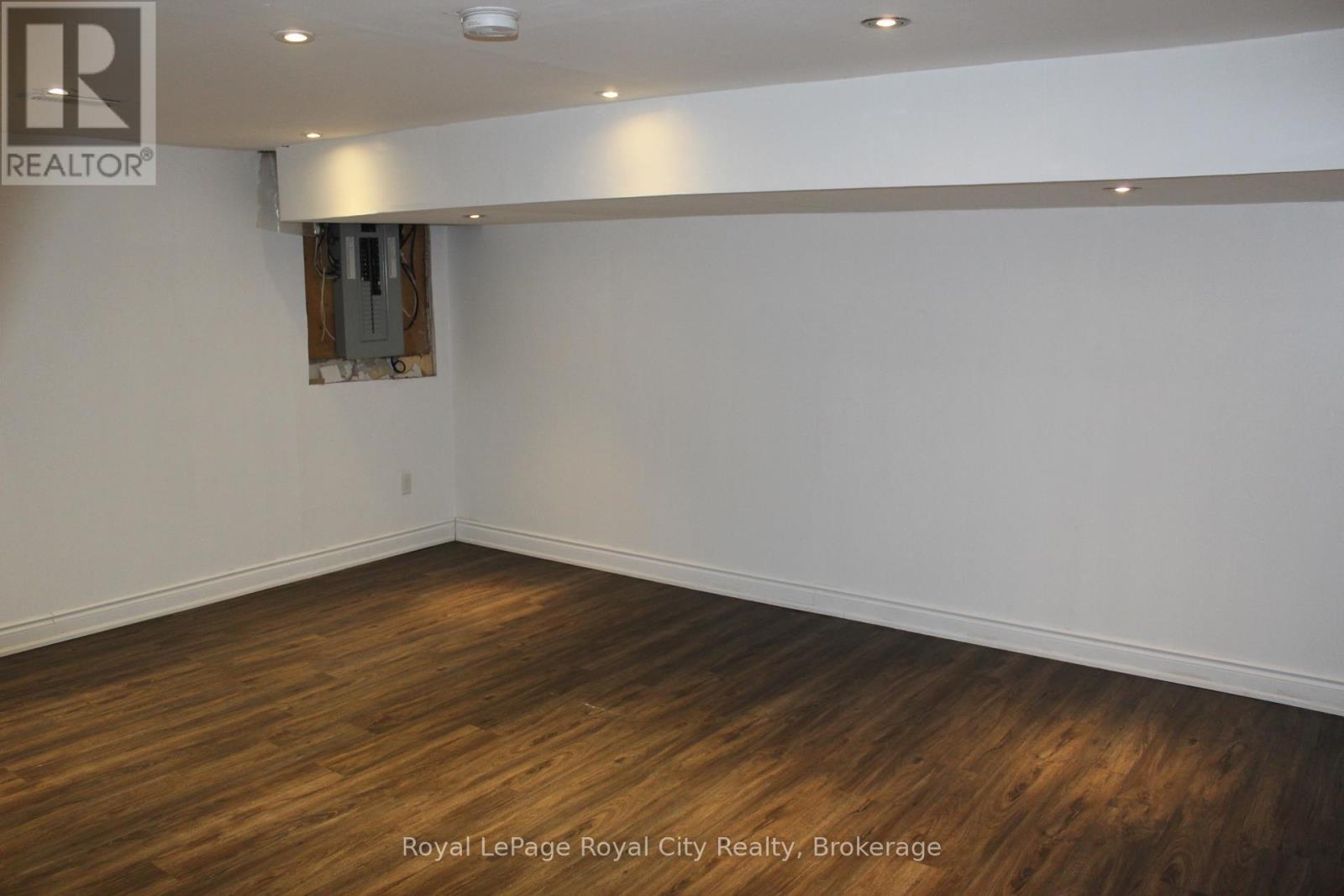 137 Jansen Avenue, Kitchener, ON - Indoor Photo Showing Other Room