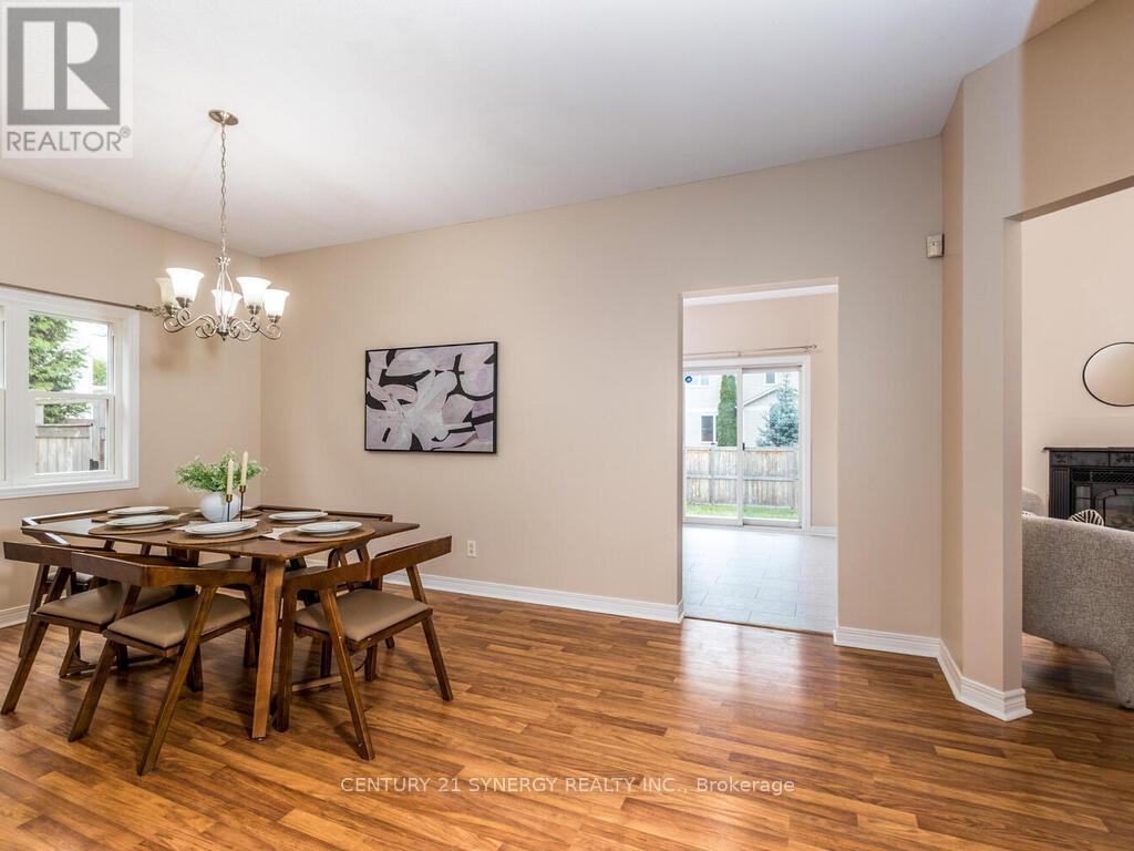or past the dining room to the family room. - 34 Eliza Crescent, Ottawa, ON - Indoor Photo Showing Dining Room