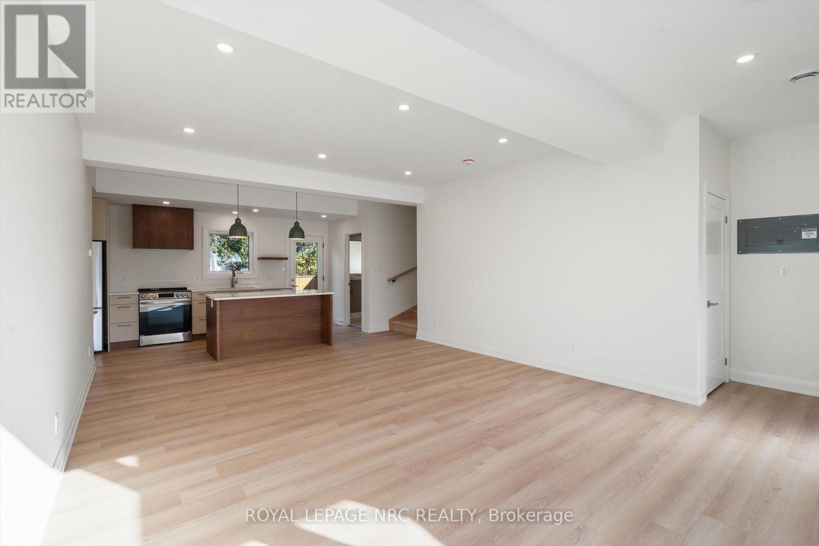 7619 Mulhern Road, Niagara Falls (Ascot), ON - Indoor