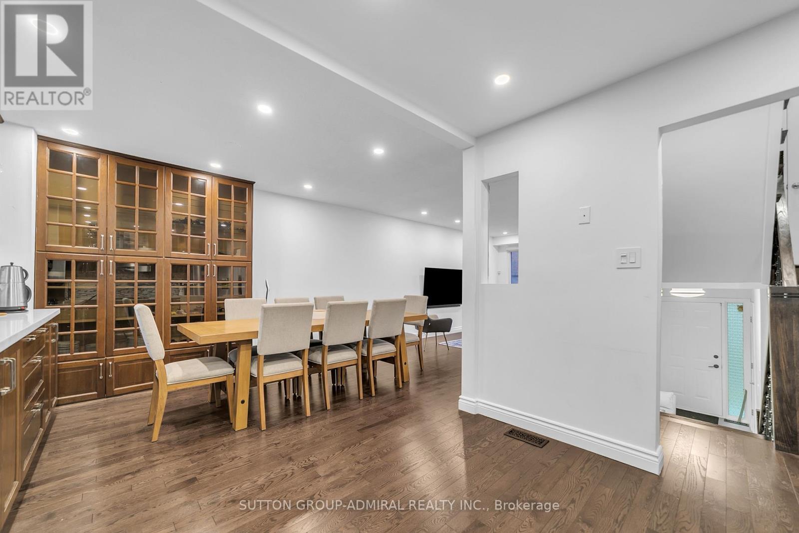 40 Stately Way, Markham, ON - Indoor Photo Showing Other Room