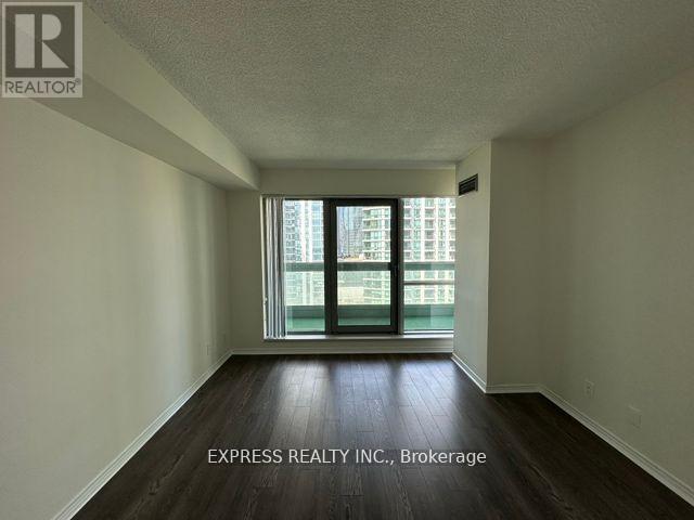 2011 - 10 Queens Quay W, Toronto, ON - Indoor Photo Showing Other Room