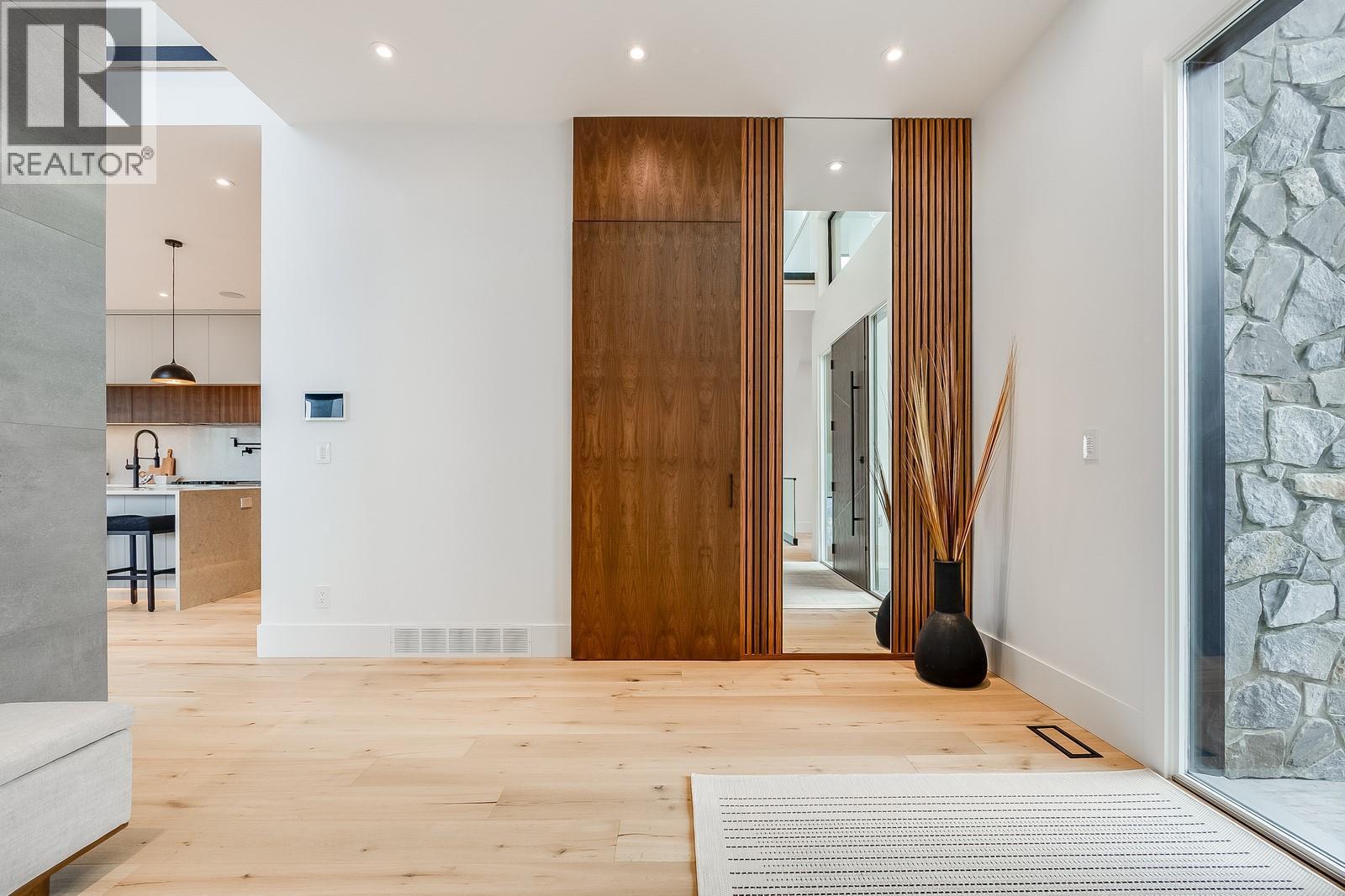 1122 Pearcy Court, Kelowna, BC - Indoor Photo Showing Other Room