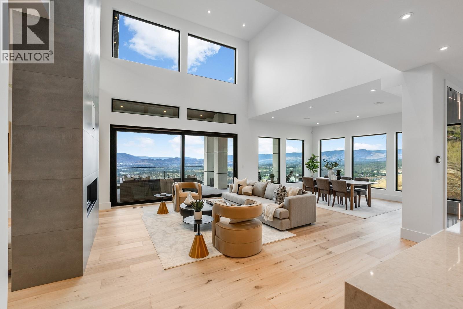 1122 Pearcy Court, Kelowna, BC - Indoor