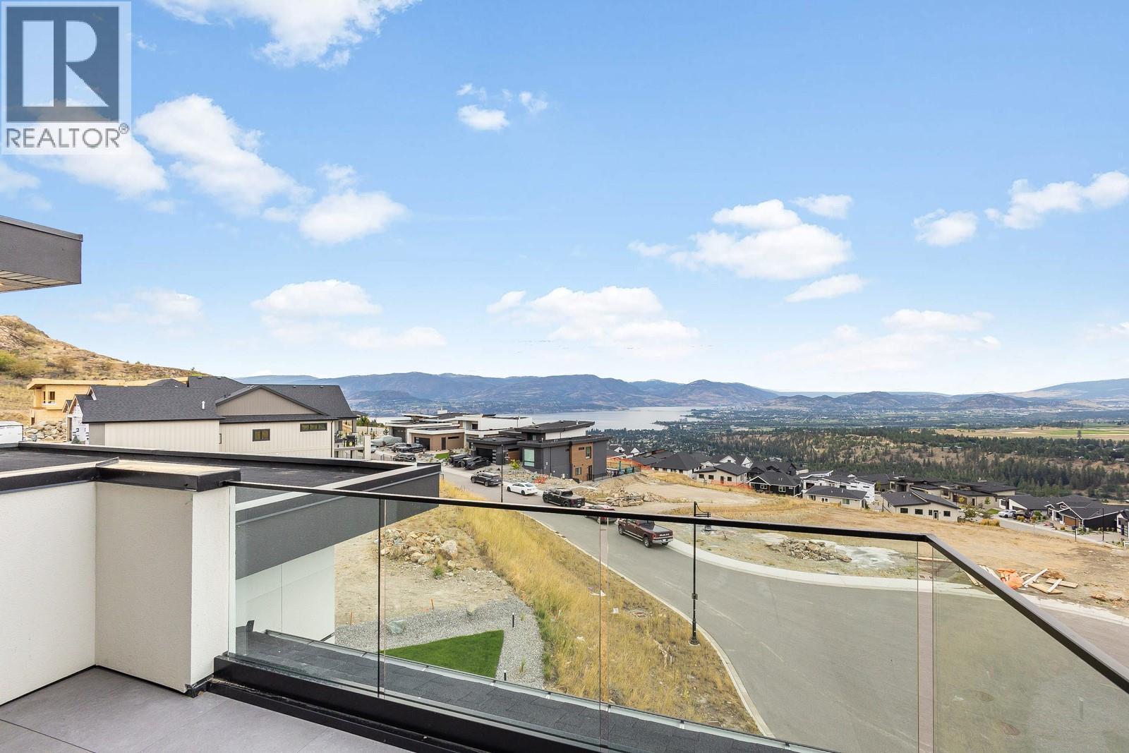 1122 Pearcy Court, Kelowna, BC - Outdoor With View