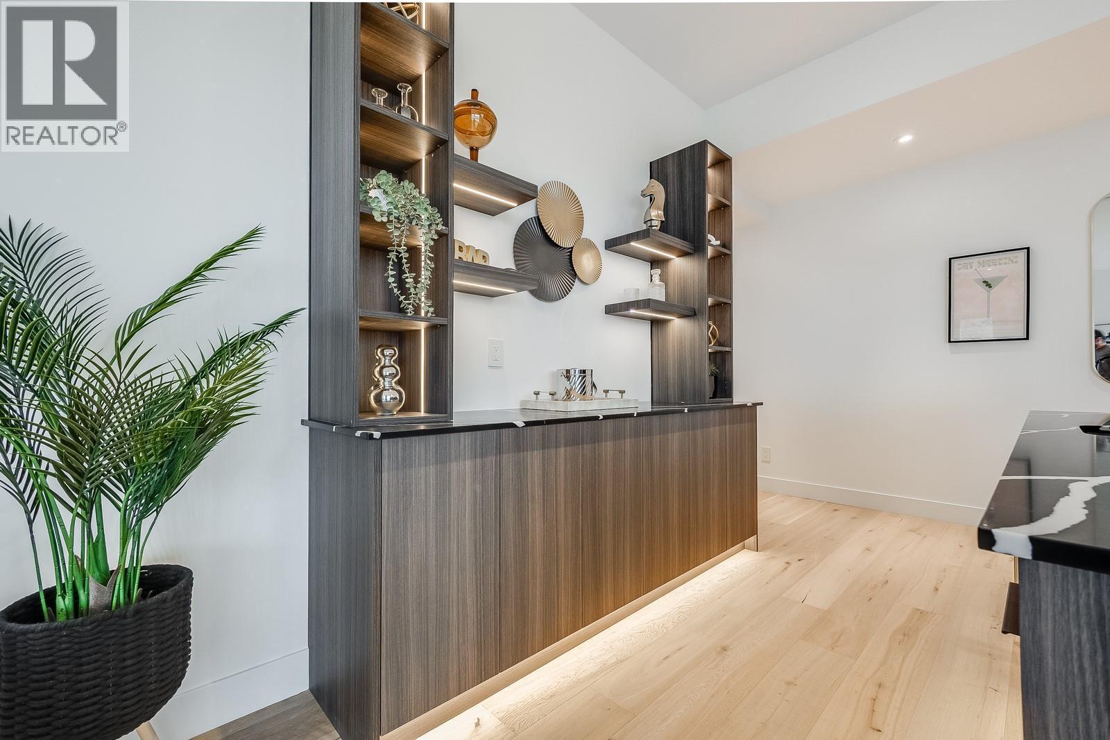 1122 Pearcy Court, Kelowna, BC - Indoor