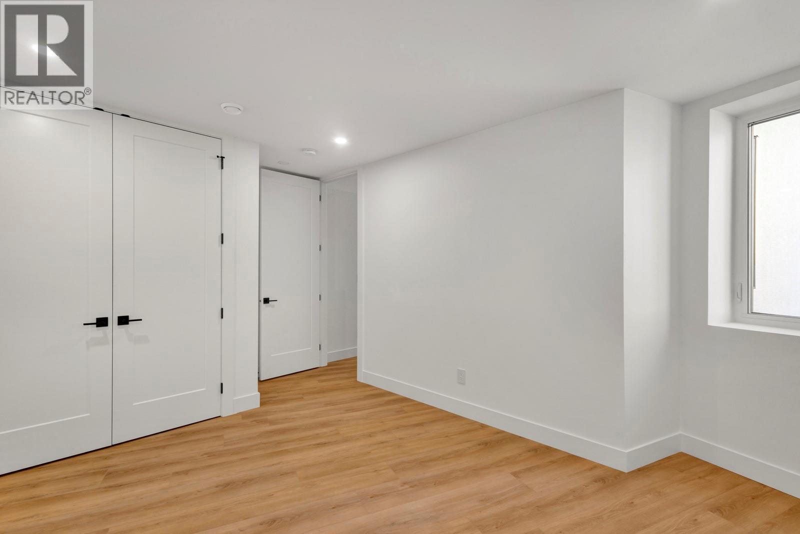 1122 Pearcy Court, Kelowna, BC - Indoor Photo Showing Other Room