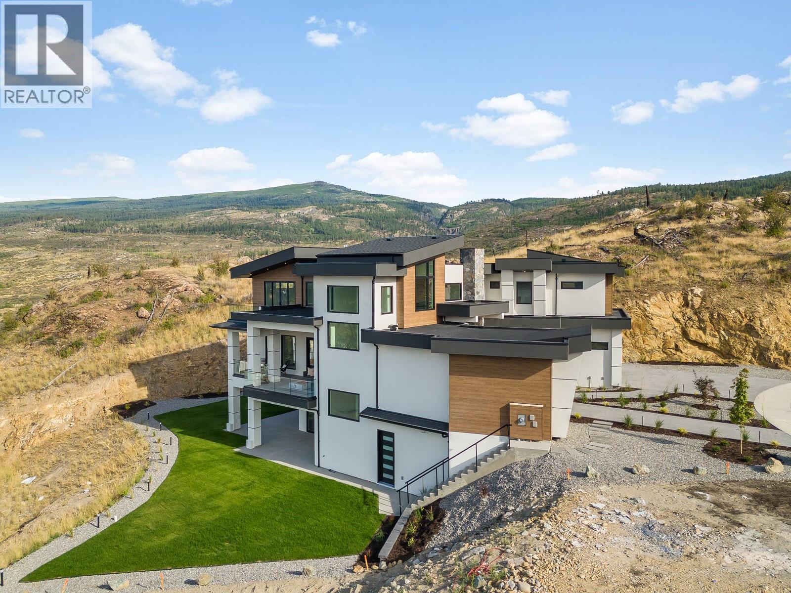 1122 Pearcy Court, Kelowna, BC - Outdoor