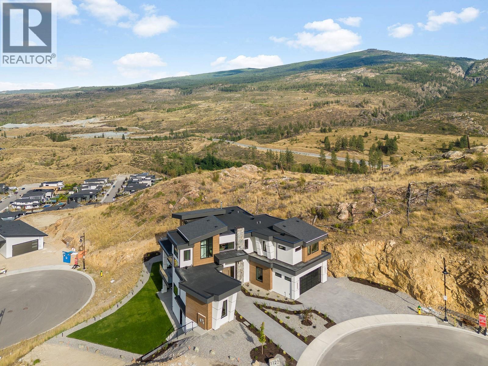 1122 Pearcy Court, Kelowna, BC - Outdoor With View