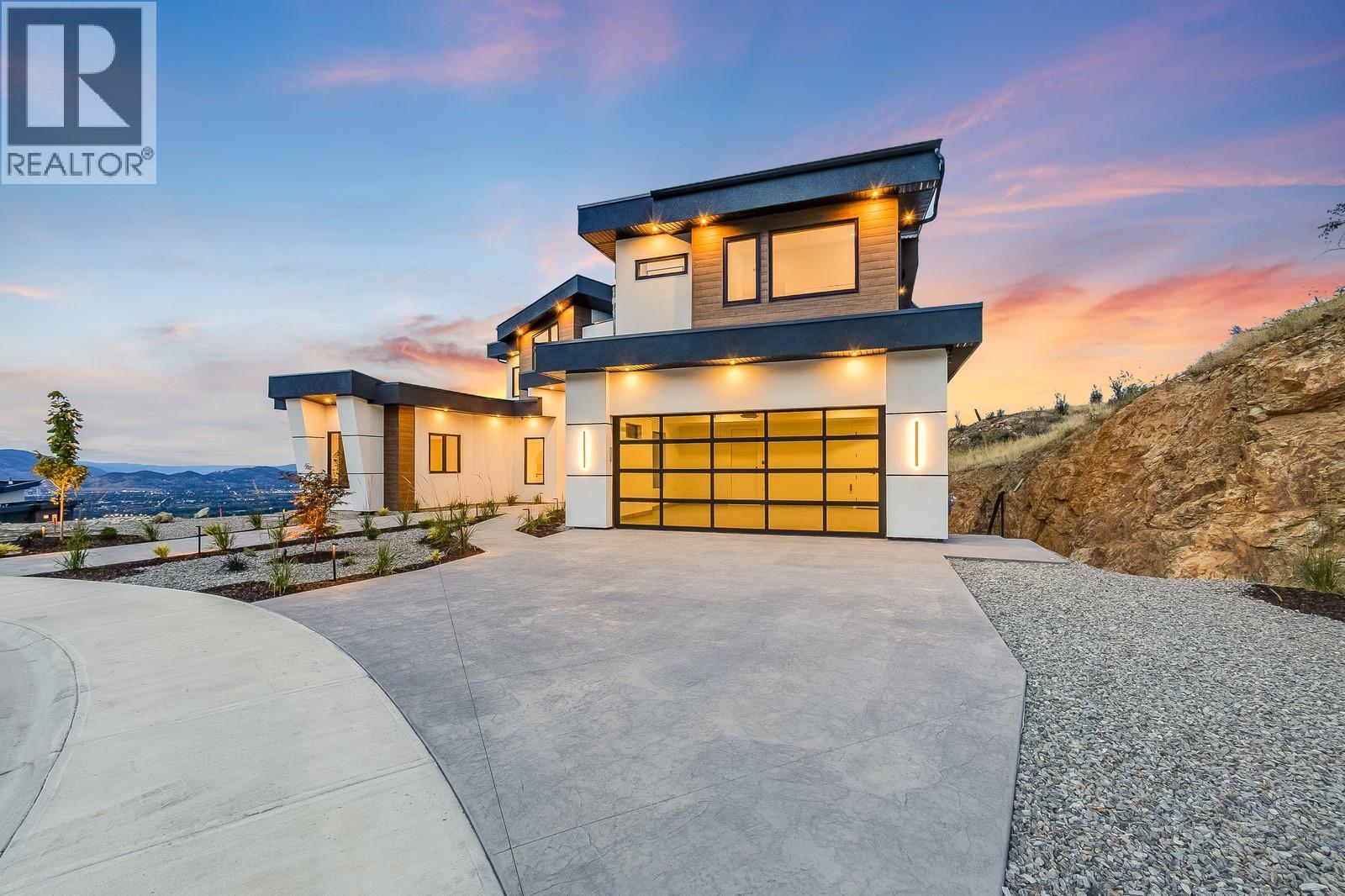 1122 Pearcy Court, Kelowna, BC - Outdoor