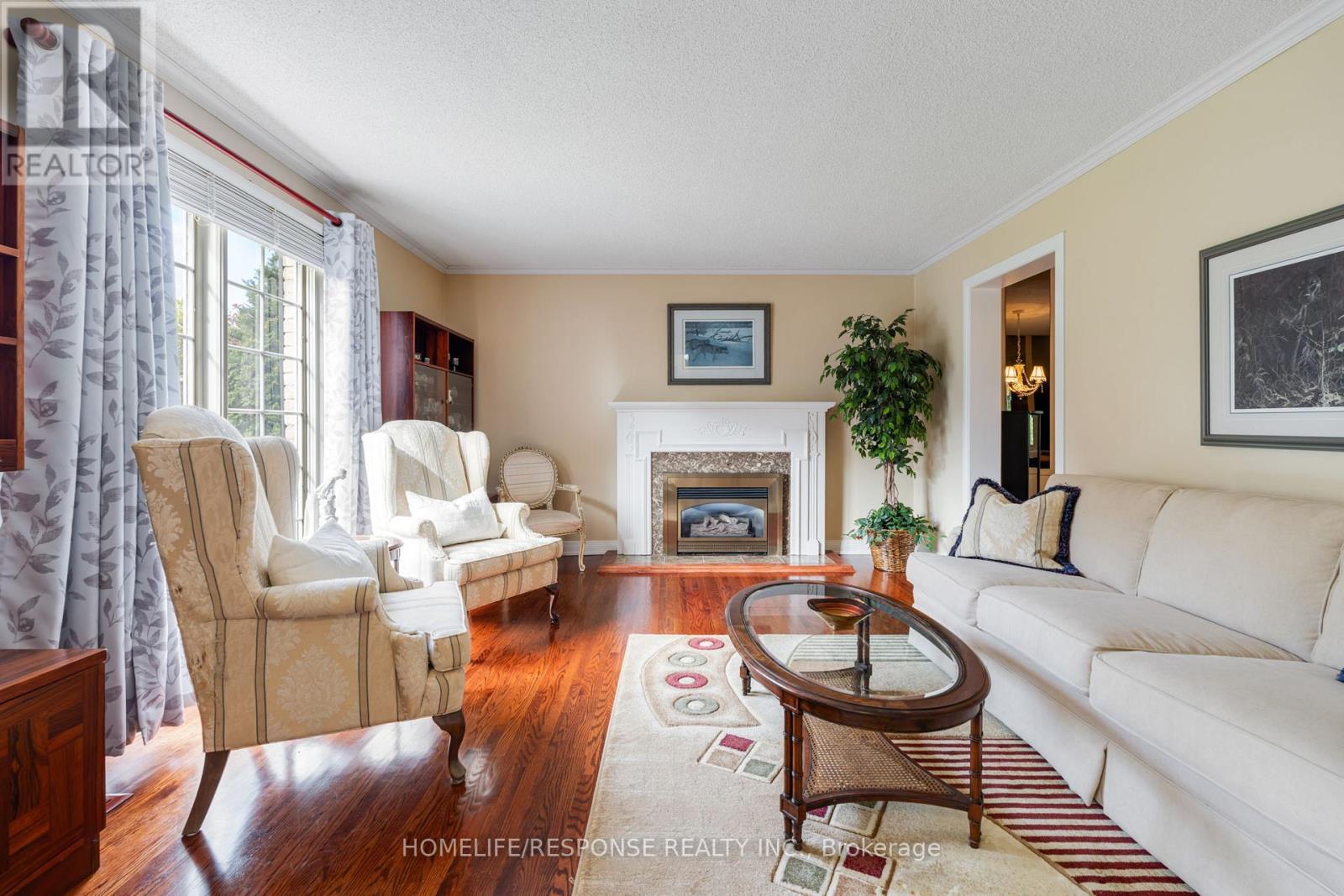2543 King Forrest Drive, Mississauga, ON - Indoor Photo Showing Living Room With Fireplace