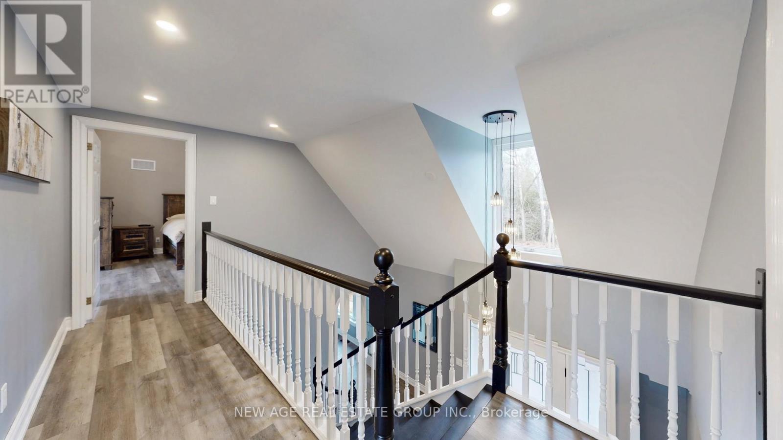 9045 Sideroad 17, Erin, ON - Indoor Photo Showing Other Room