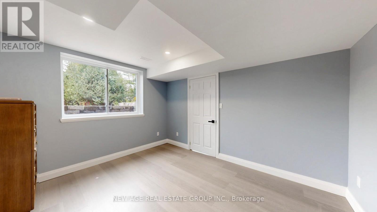 9045 Sideroad 17, Erin, ON - Indoor Photo Showing Other Room