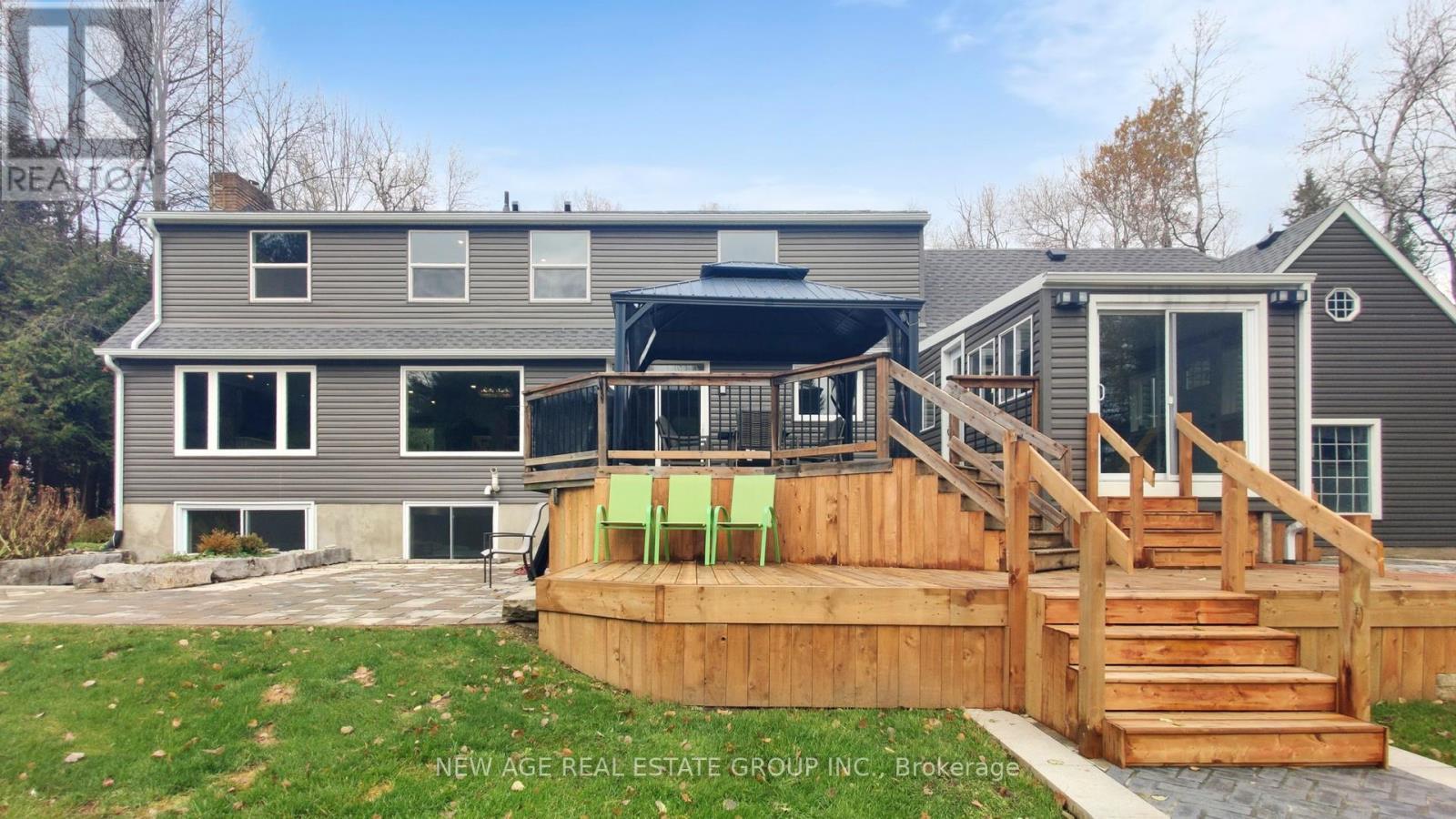 9045 Sideroad 17, Erin, ON - Outdoor With Deck Patio Veranda