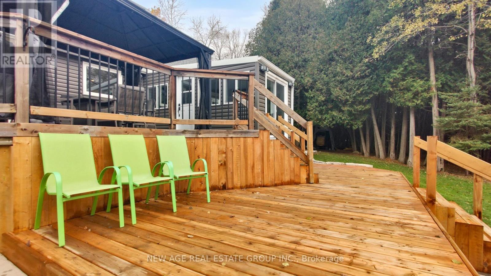 9045 Sideroad 17, Erin, ON - Outdoor With Deck Patio Veranda