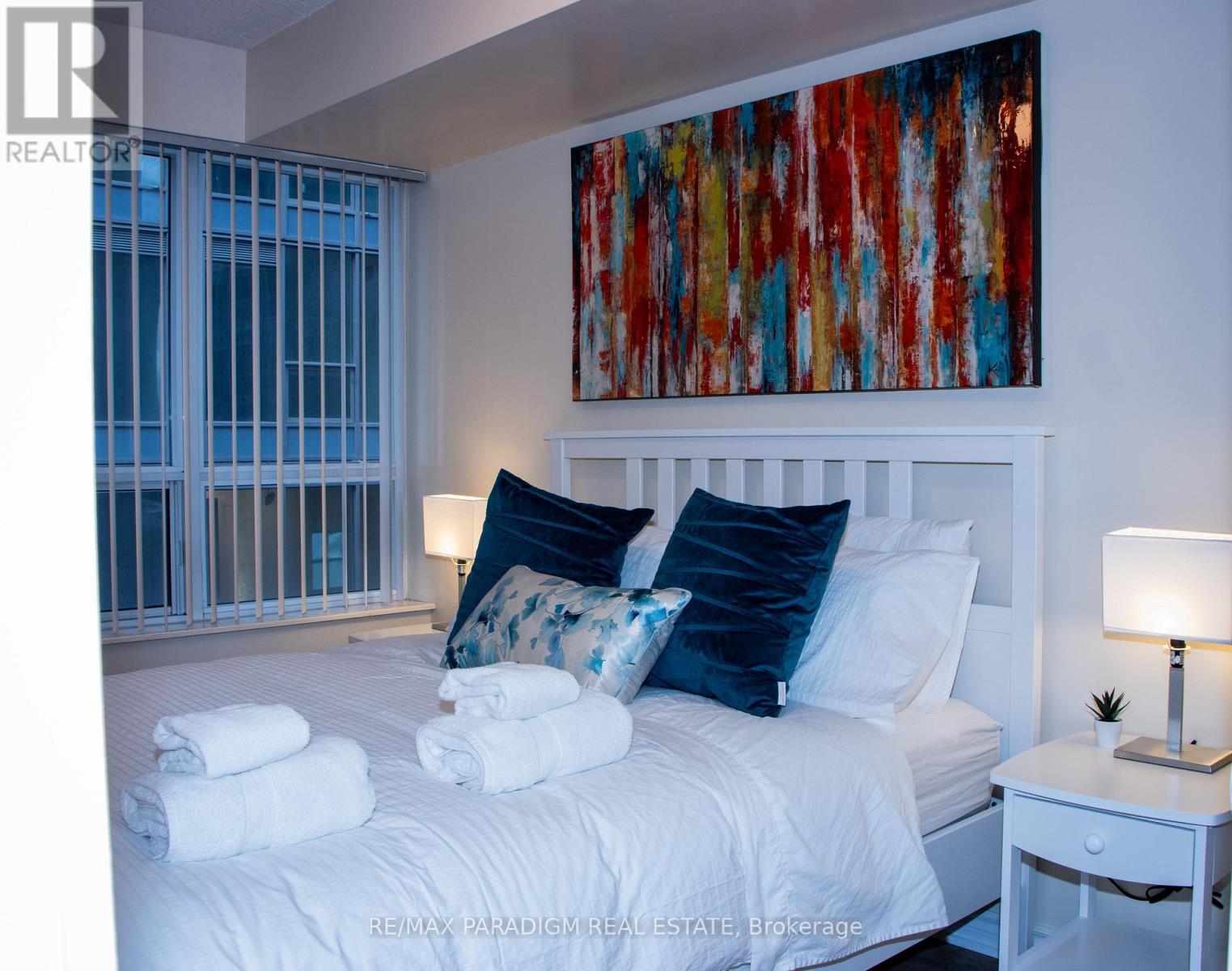 704 - 270 Wellington Street W, Toronto, ON - Indoor Photo Showing Bedroom