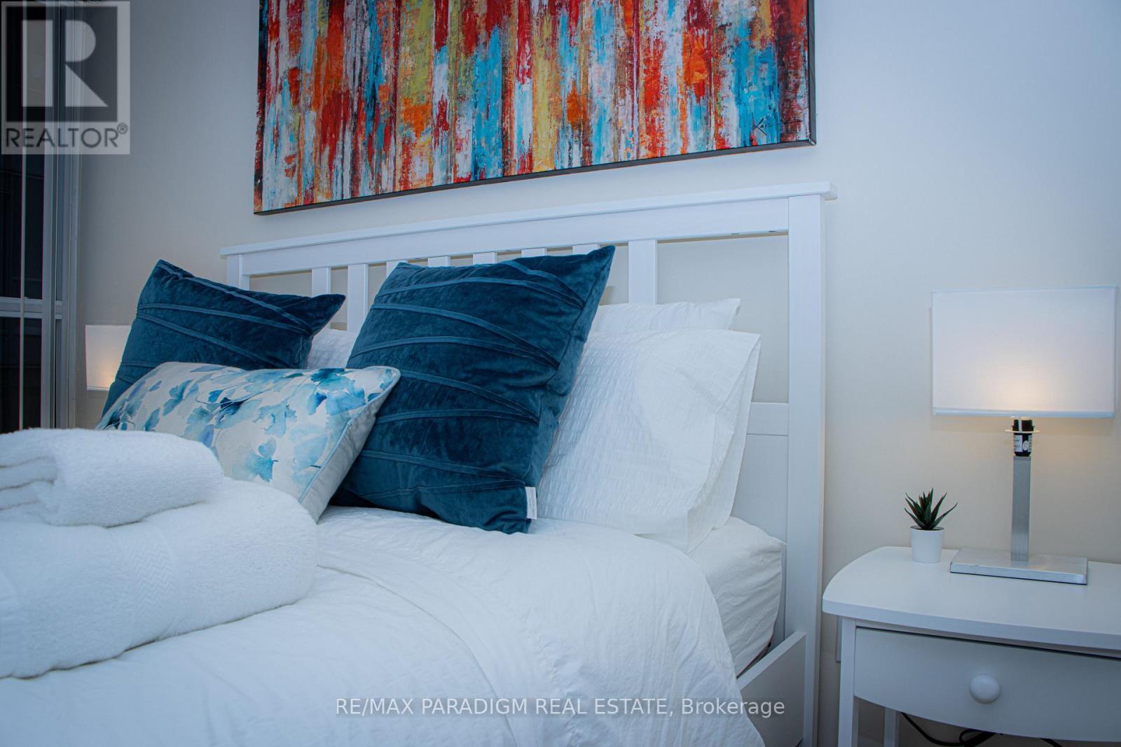 704 - 270 Wellington Street W, Toronto, ON - Indoor Photo Showing Bedroom