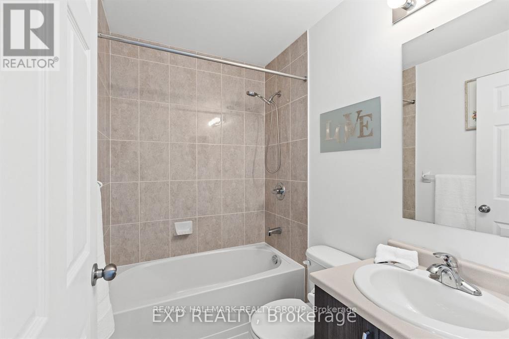 517 Simran Private, Ottawa, ON - Indoor Photo Showing Bathroom