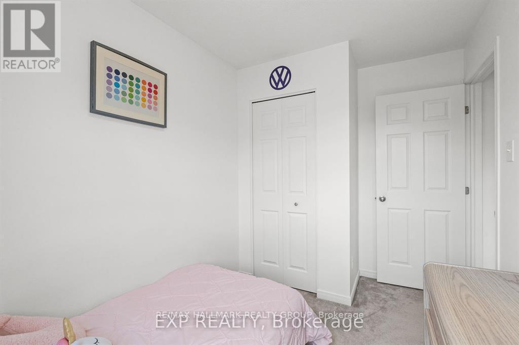 517 Simran Private, Ottawa, ON - Indoor Photo Showing Bedroom