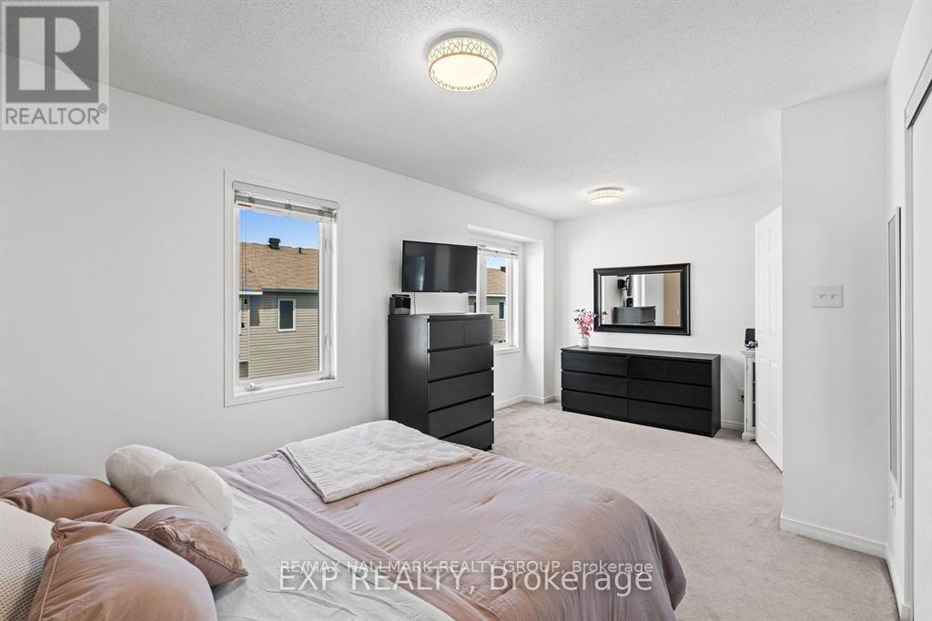 517 Simran Private, Ottawa, ON - Indoor Photo Showing Bedroom