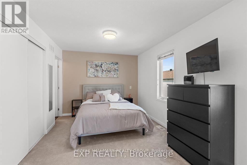 517 Simran Private, Ottawa, ON - Indoor Photo Showing Bedroom