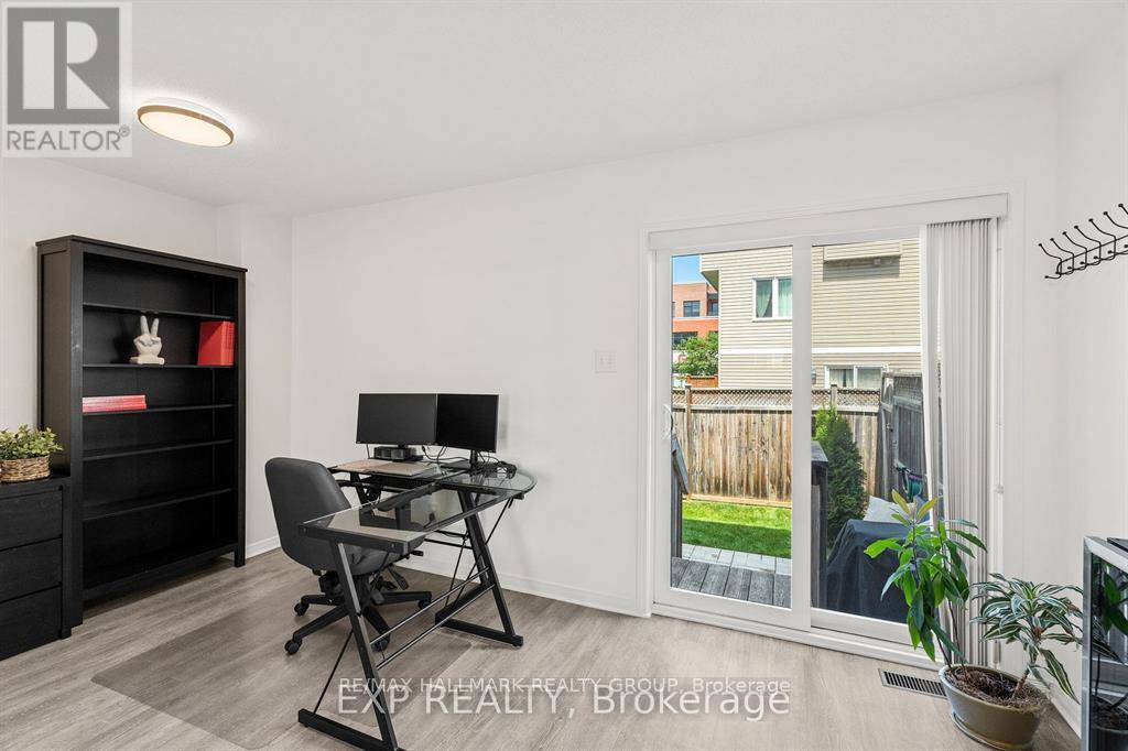 517 Simran Private, Ottawa, ON - Indoor Photo Showing Office