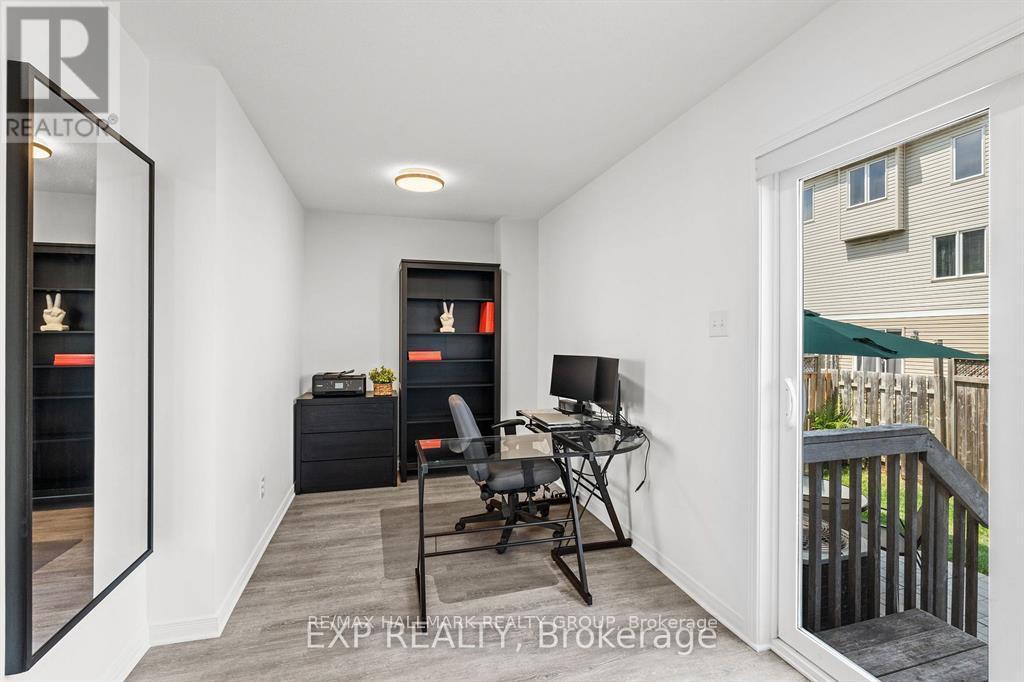 517 Simran Private, Ottawa, ON - Indoor Photo Showing Office