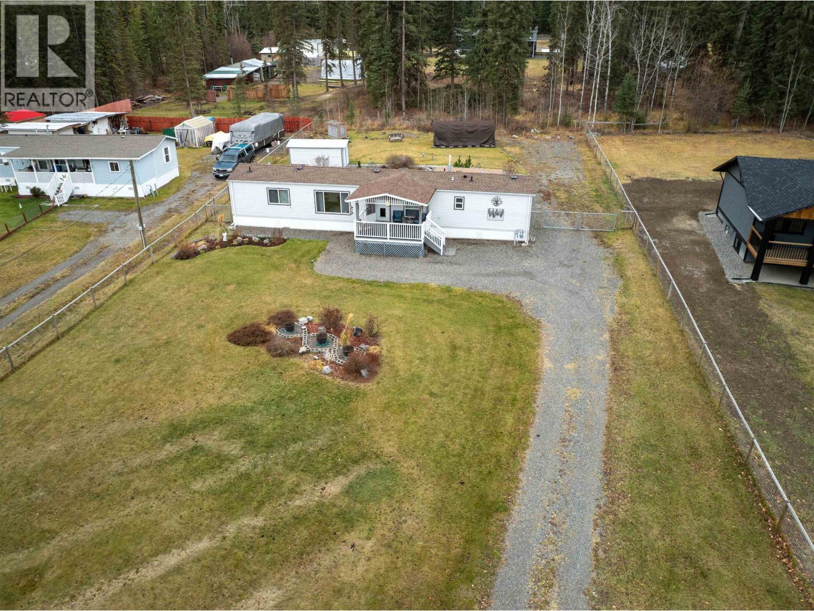 6064 Norman Road, 100 Mile House, BC - Outdoor