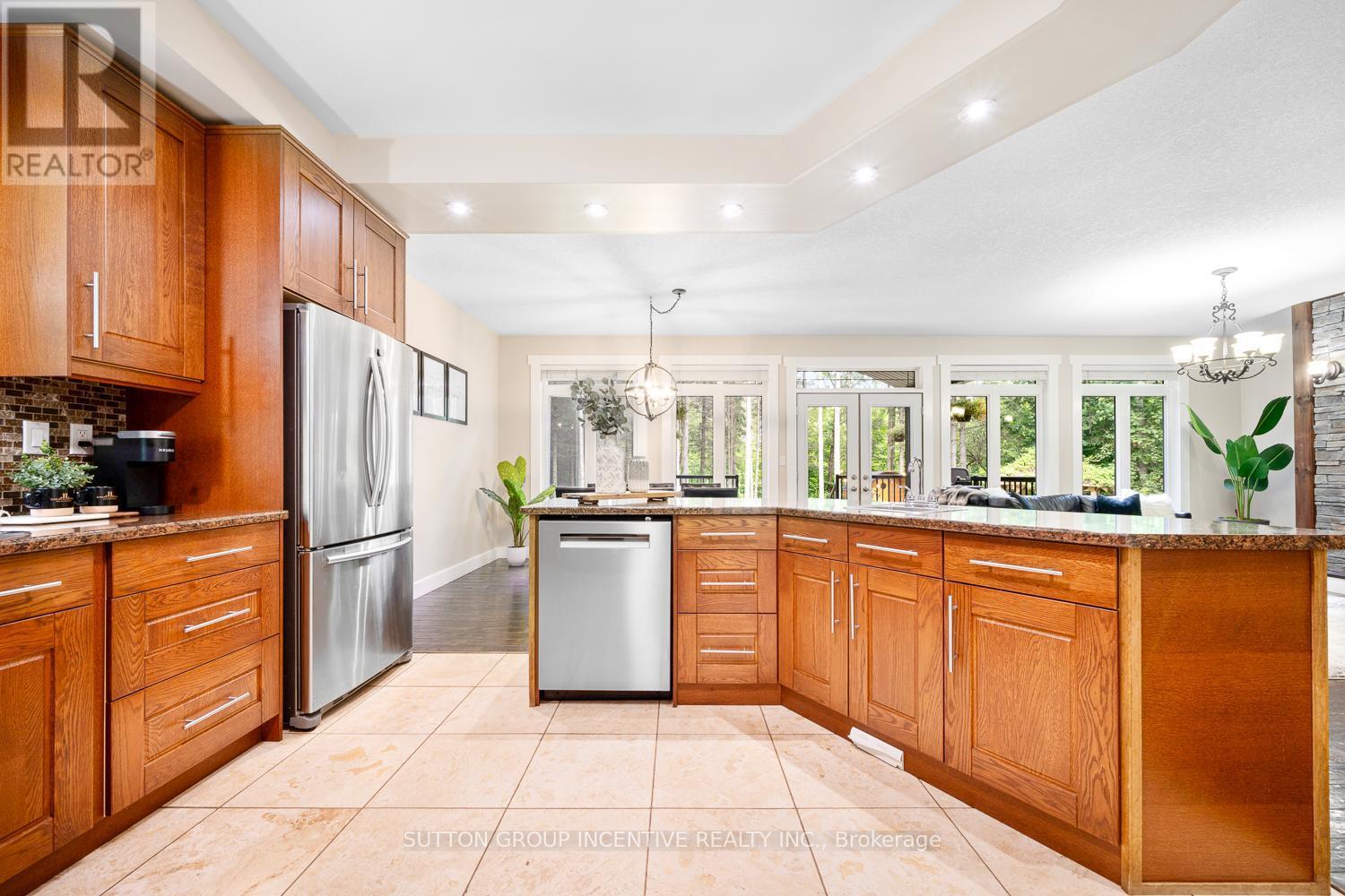 7070 93 Highway, Tiny, ON - Indoor Photo Showing Kitchen