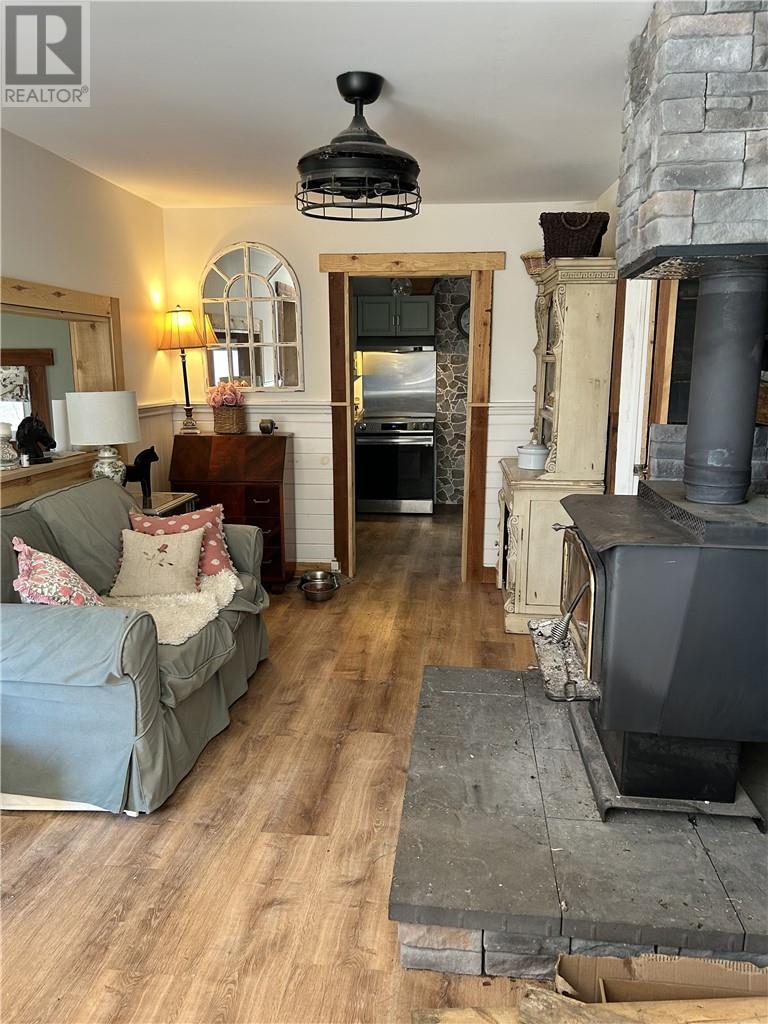 11A Myhill Road, Walford, ON - Indoor