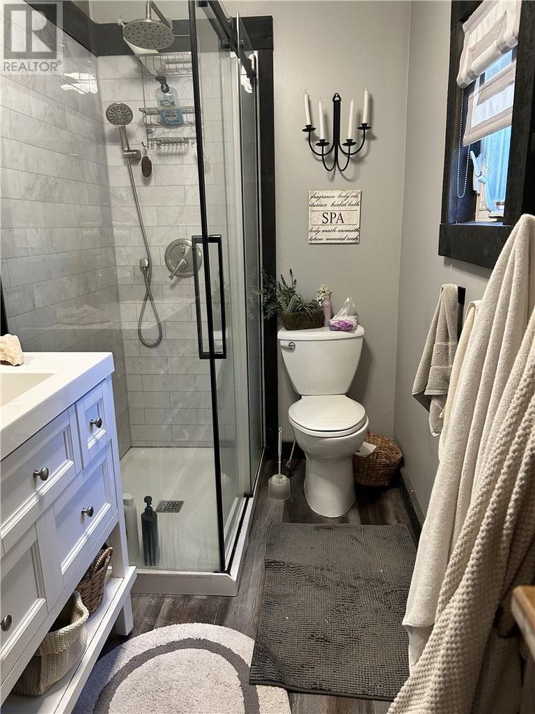 11A Myhill Road, Walford, ON - Indoor Photo Showing Bathroom