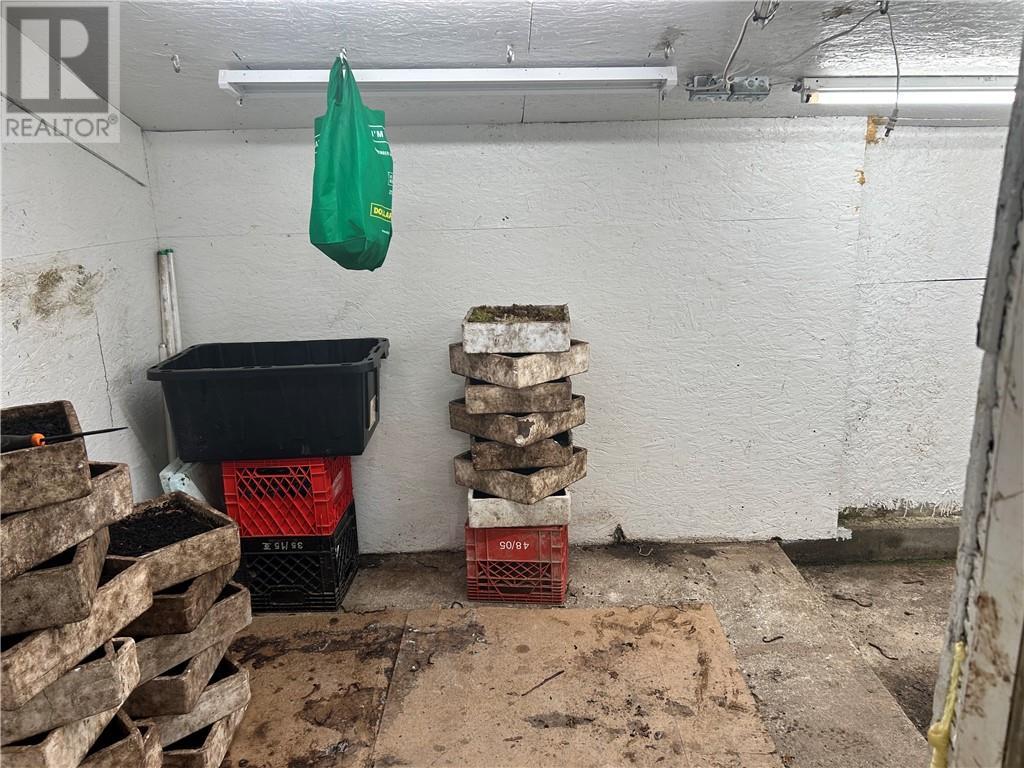 11A Myhill Road, Walford, ON - Photo Showing Garage