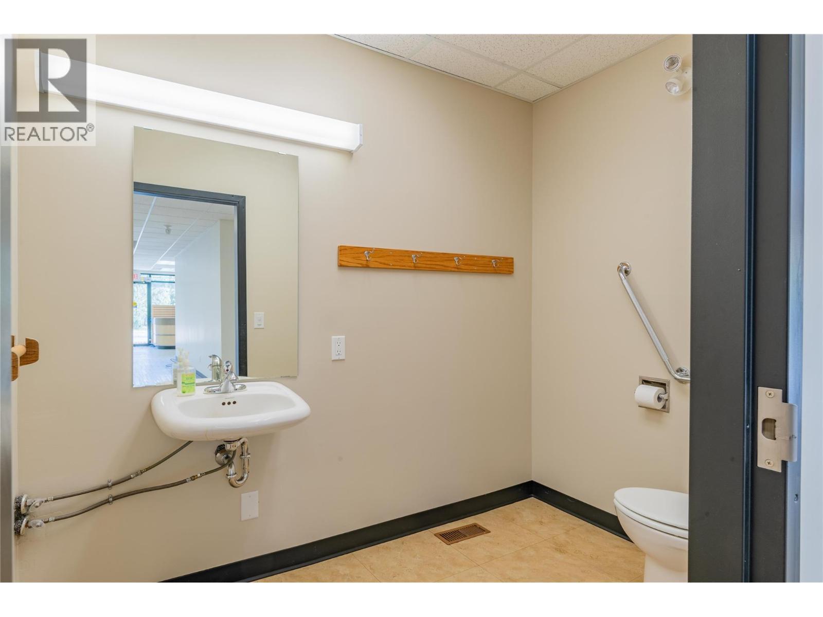 1746 Sandner Frontage Road, Christina Lake, BC