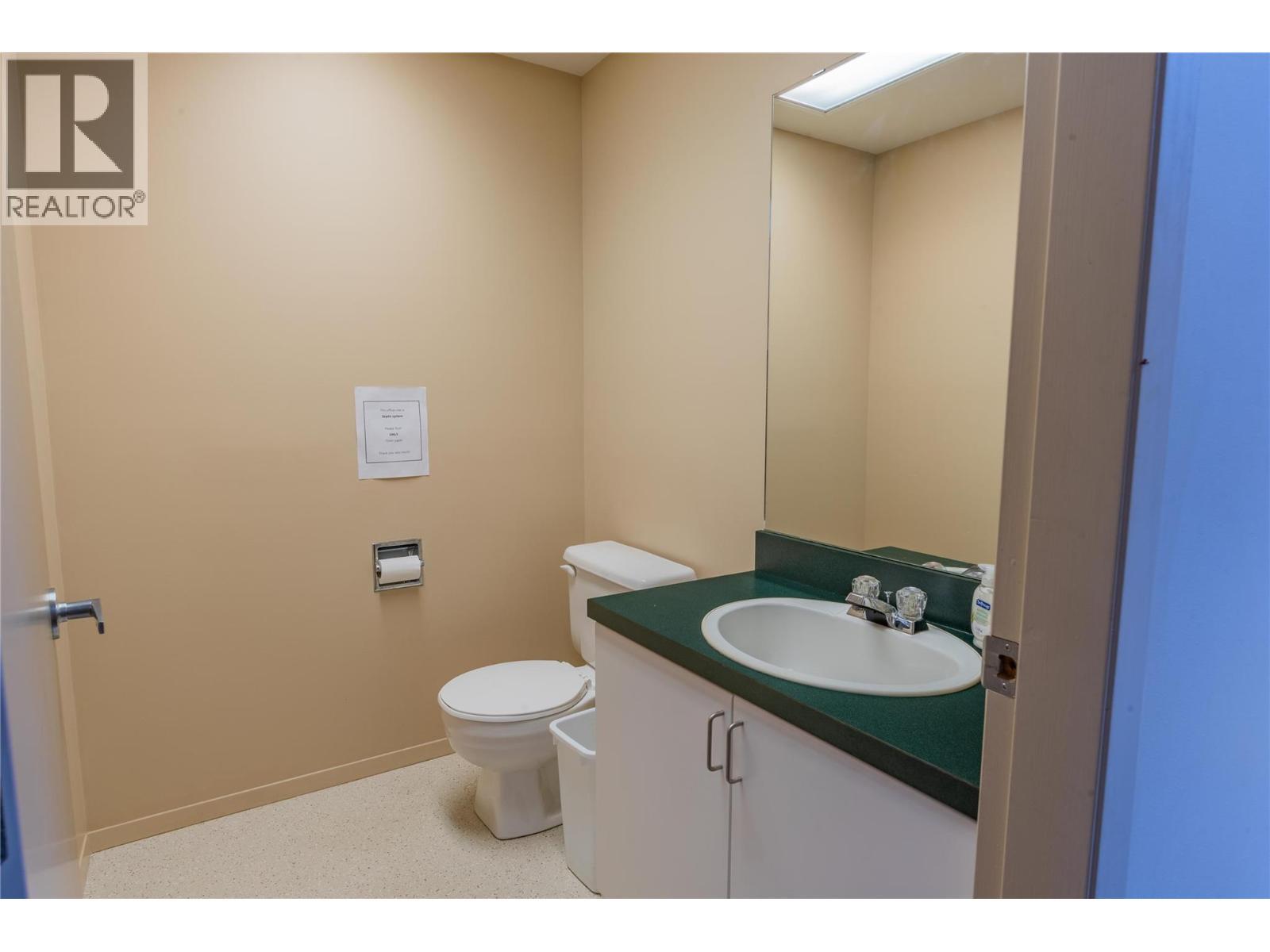 1746 Sandner Frontage Road, Christina Lake, BC