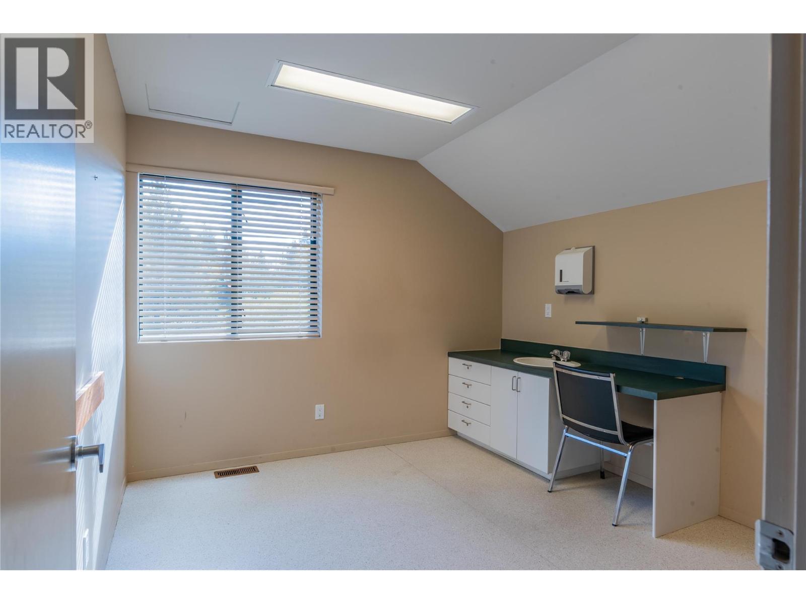 1746 Sandner Frontage Road, Christina Lake, BC