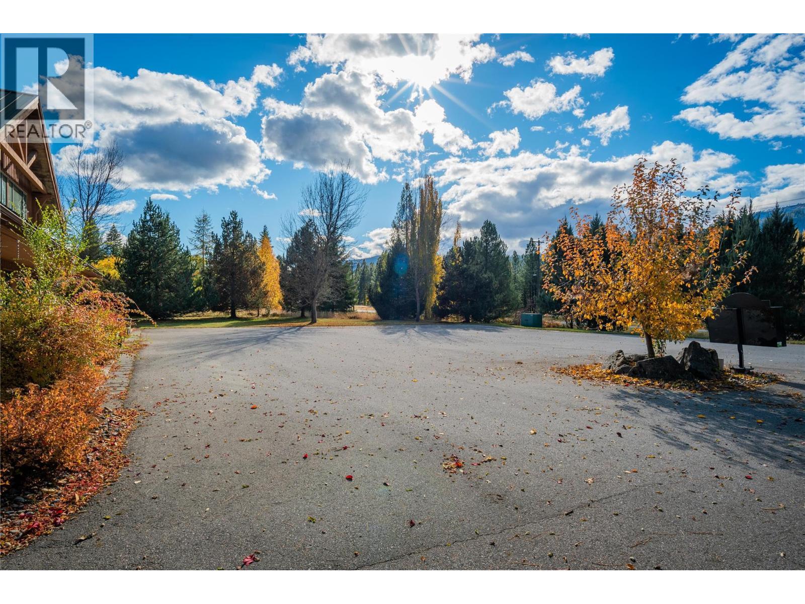1746 Sandner Frontage Road, Christina Lake, BC