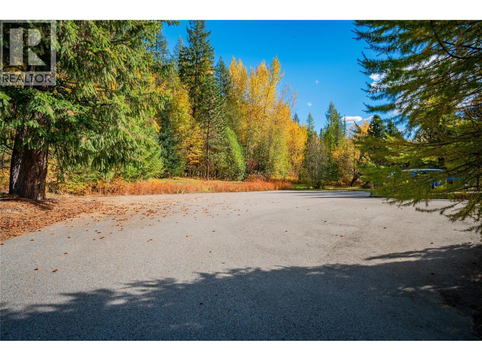 1746 Sandner Frontage Road, Christina Lake, BC