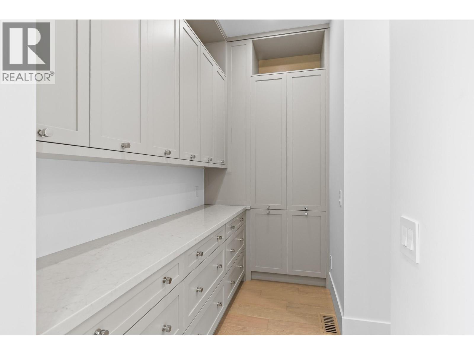 1359 Vineyard Drive, West Kelowna, BC - Indoor