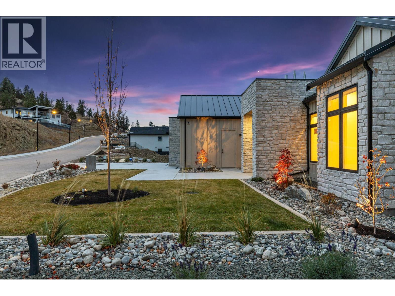 1359 Vineyard Drive, West Kelowna, BC - Outdoor