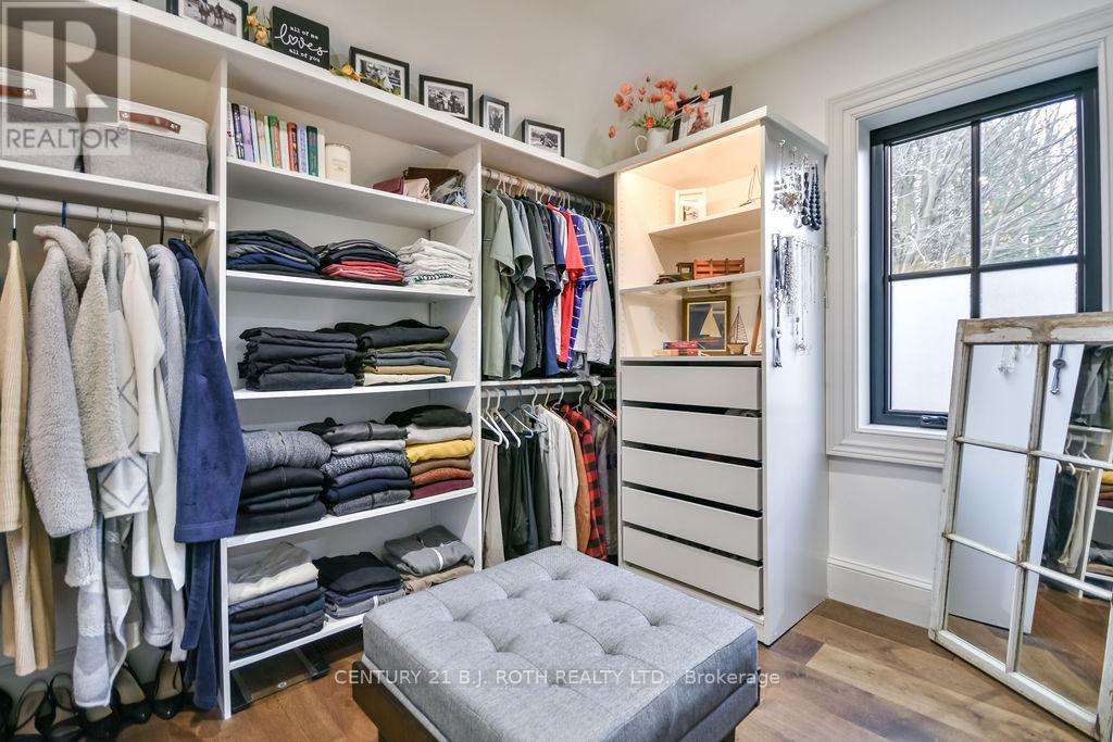 1803 Old Second Road N, Springwater, ON - Indoor With Storage