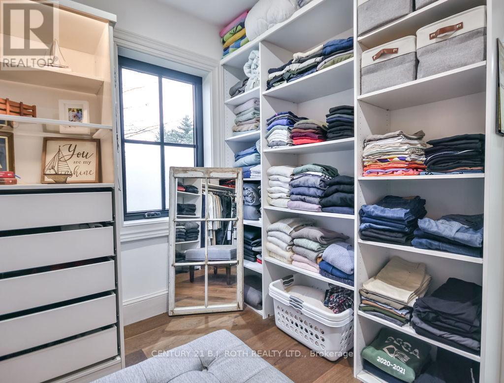 1803 Old Second Road N, Springwater, ON - Indoor With Storage