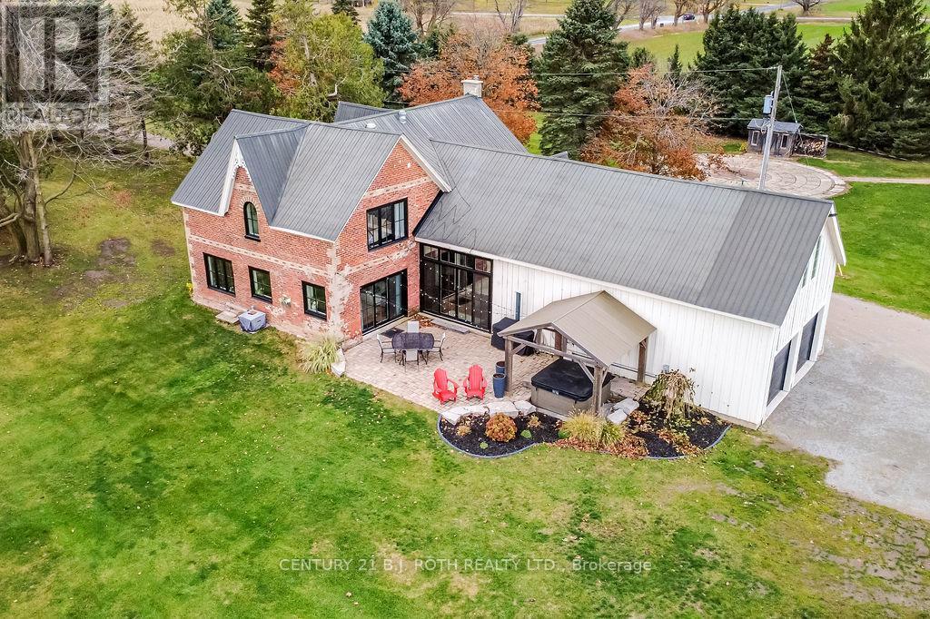 1803 Old Second Road N, Springwater, ON - Outdoor