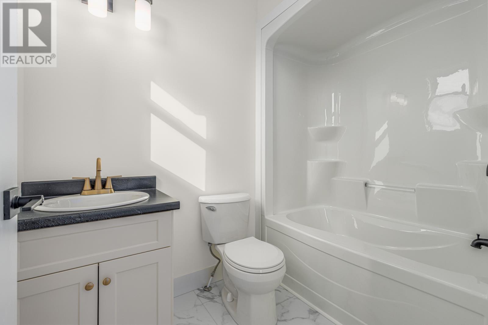 88 Lasalle Drive, Mount Pearl, NL - Indoor Photo Showing Bathroom