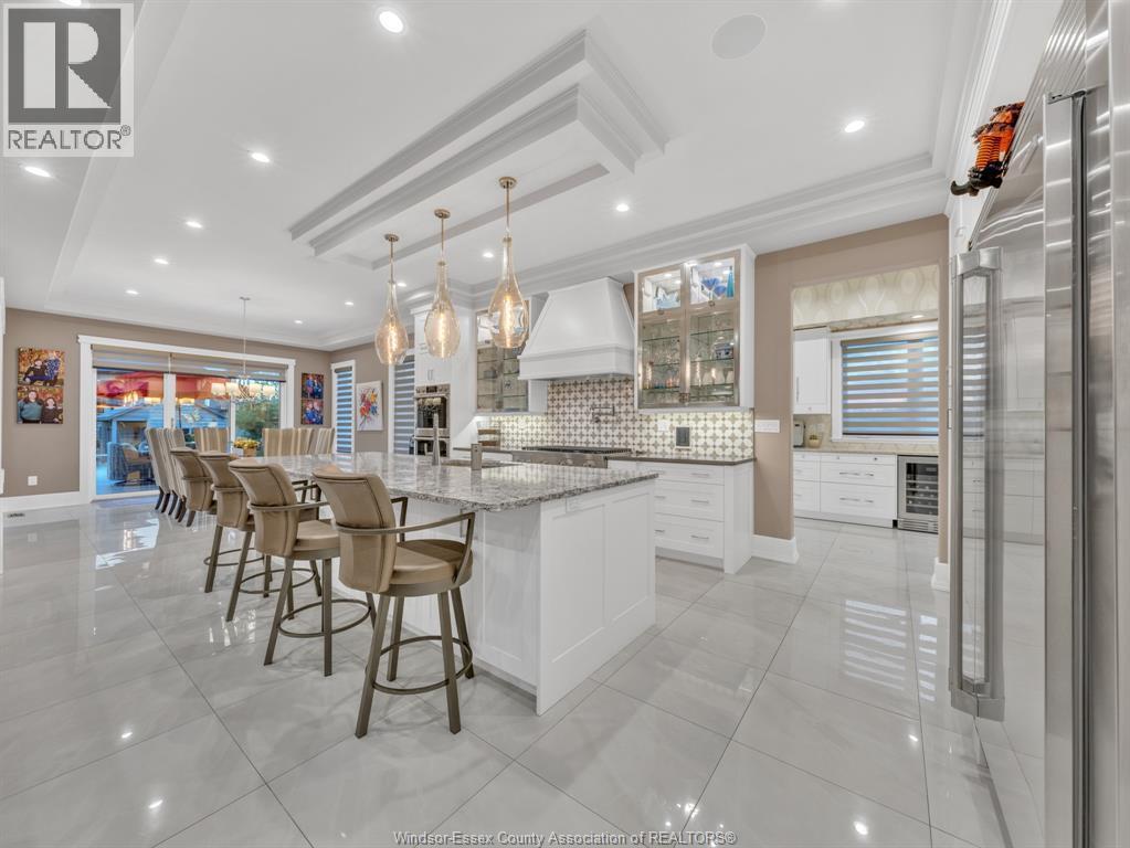 11245 Riverside Drive, Windsor, ON - Indoor Photo Showing Other Room