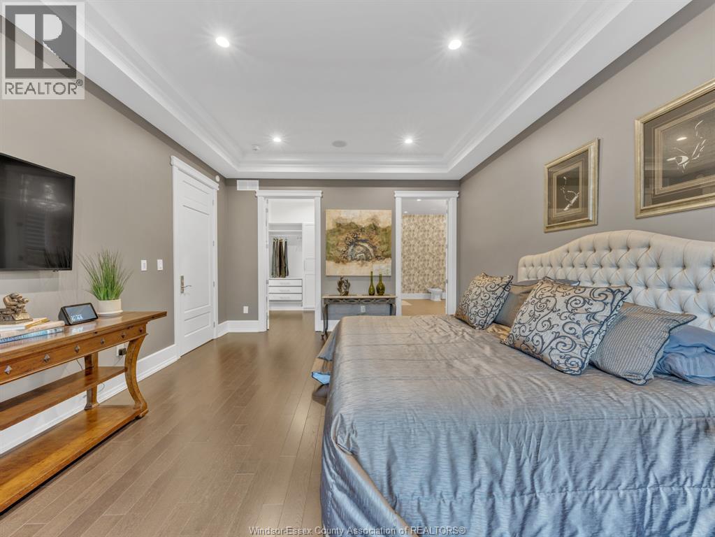 11245 Riverside Drive, Windsor, ON - Indoor Photo Showing Bedroom