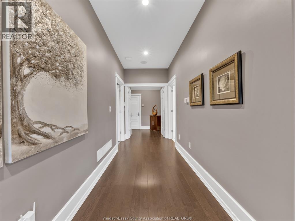 11245 Riverside Drive, Windsor, ON - Indoor Photo Showing Other Room