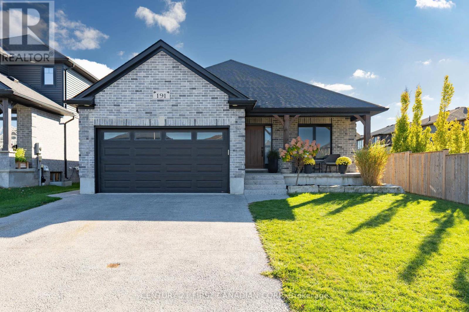 191 Gilmour Drive, Lucan Biddulph (Lucan), ON - Outdoor