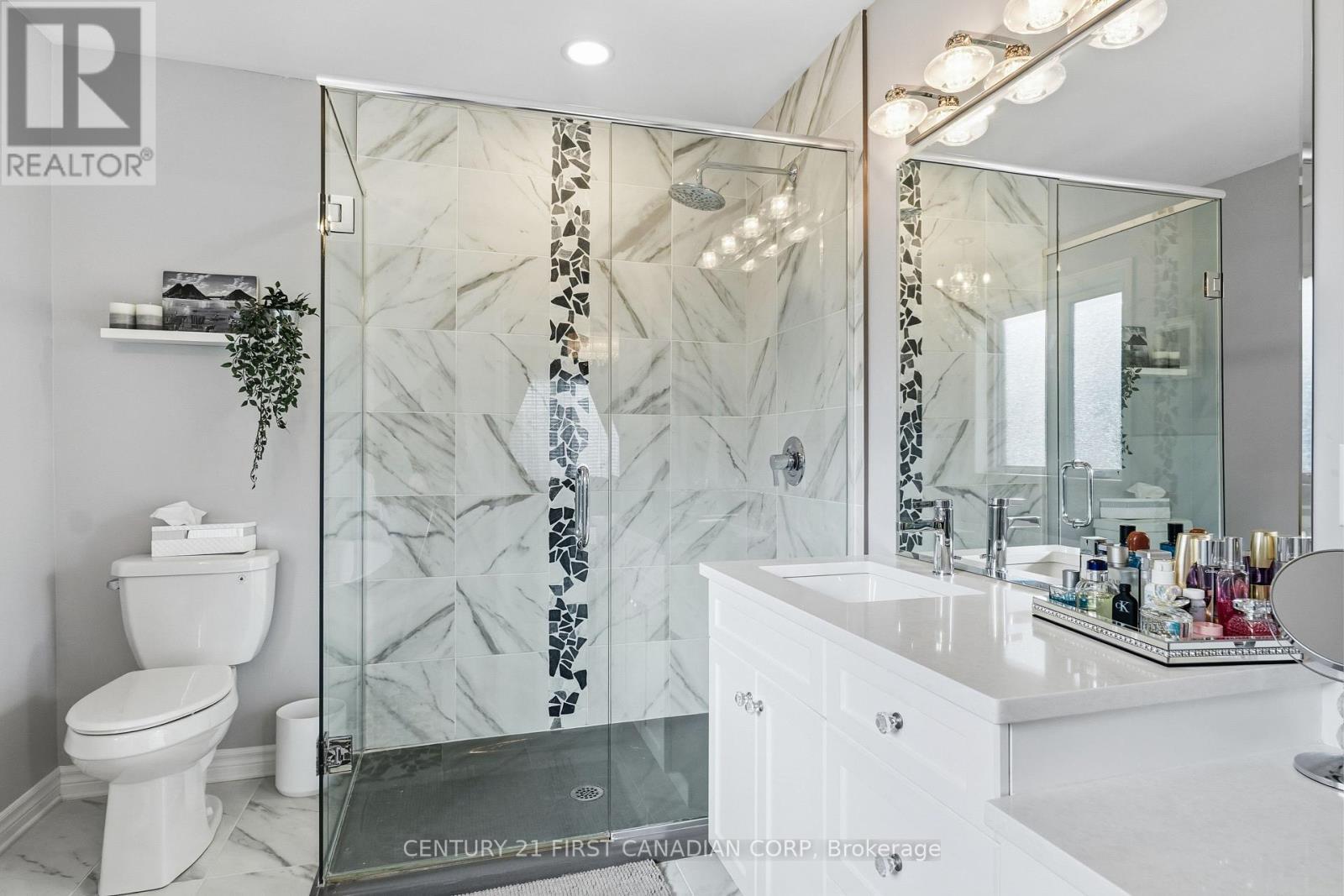 191 Gilmour Drive, Lucan Biddulph (Lucan), ON - Indoor Photo Showing Bathroom