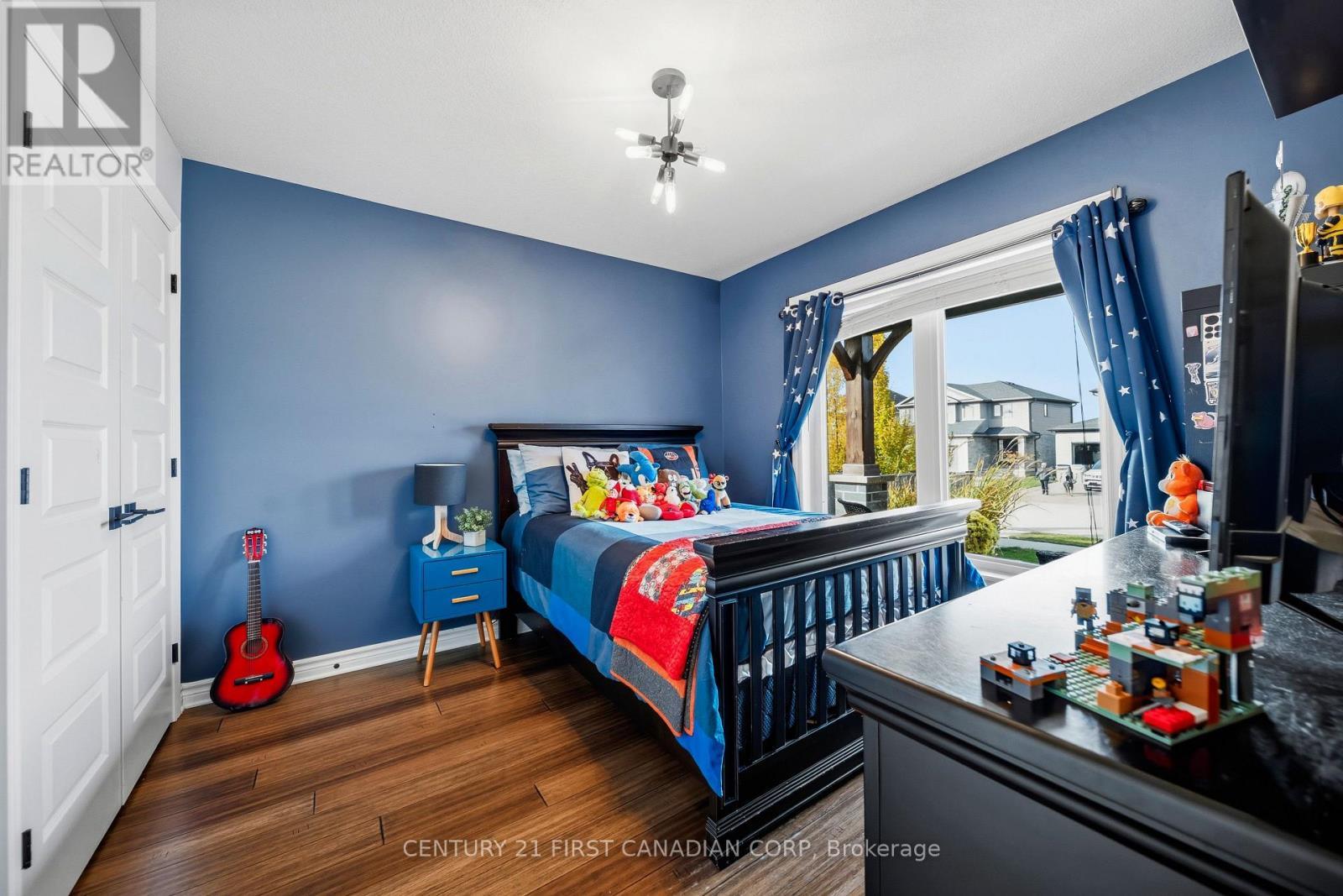 191 Gilmour Drive, Lucan Biddulph (Lucan), ON - Indoor Photo Showing Bedroom