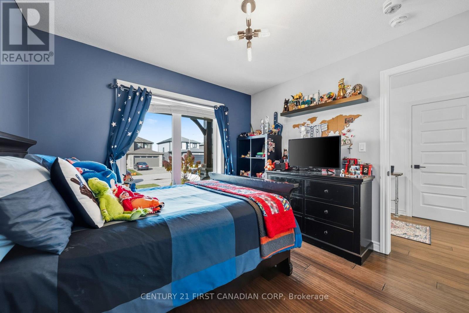 191 Gilmour Drive, Lucan Biddulph (Lucan), ON - Indoor Photo Showing Bedroom