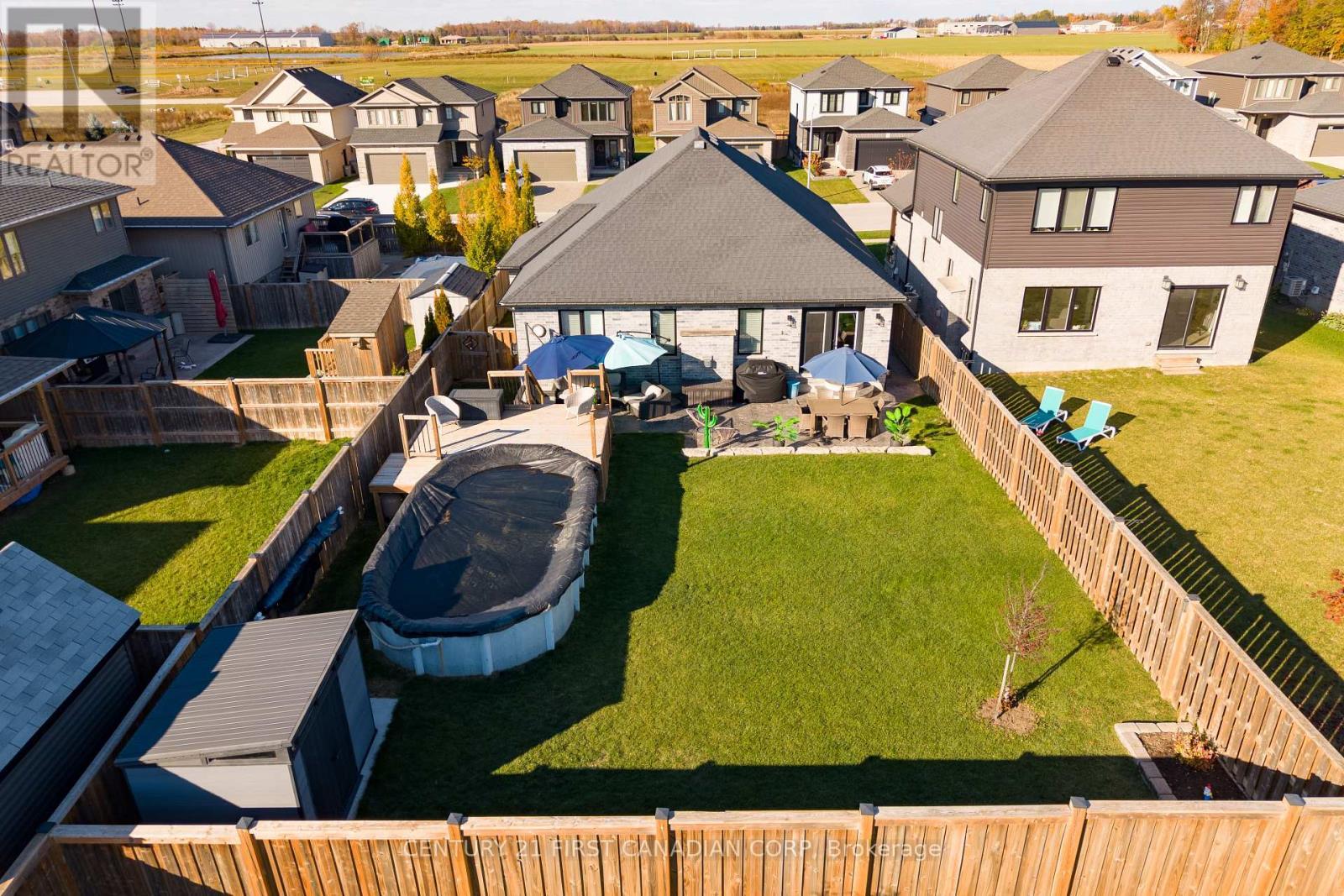 191 Gilmour Drive, Lucan Biddulph (Lucan), ON - Outdoor